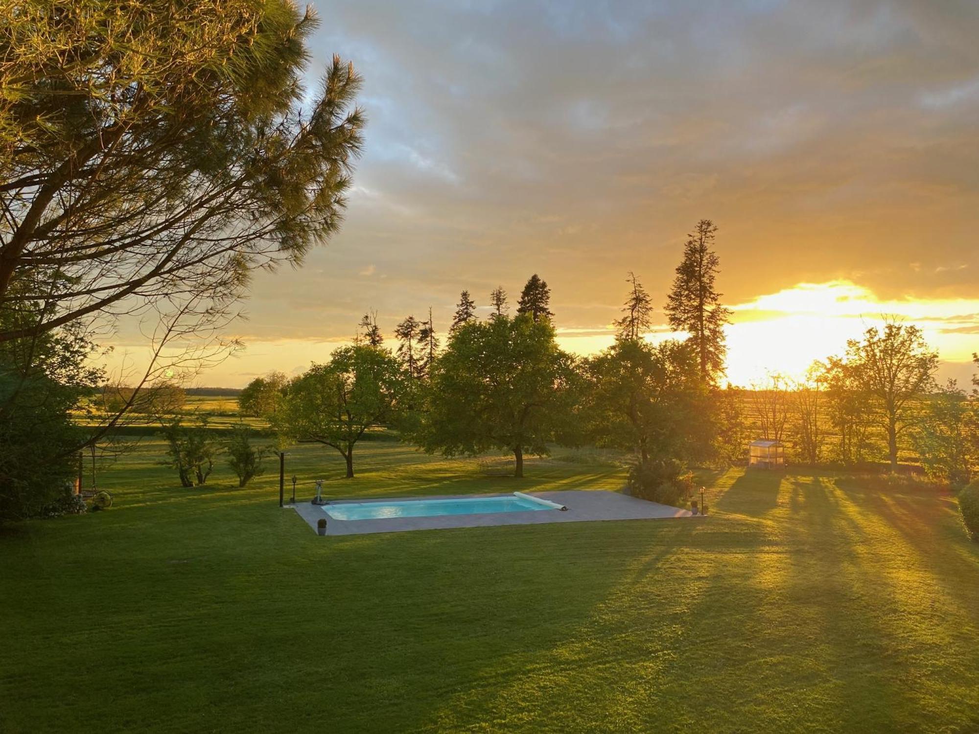 Domaine De Treuillaud Bed and Breakfast Villers-les-Ormes Buitenkant foto